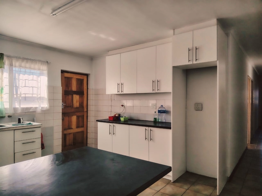 To Let 4 Bedroom Property for Rent in Ravensmead Western Cape